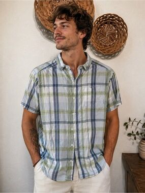 Columbia men’s casual button down